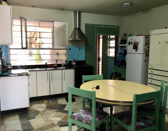 HERMOSA CASA 7 AMBIENTES EN VENTA - Jose C. Paz