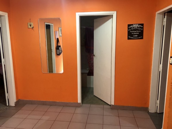CASA EN VENTA SOBRE AV. ALTUBE - 6 AMBIENTES - OPORTUNIDAD - ESCUCHA OFERTAS - Jose C. Paz