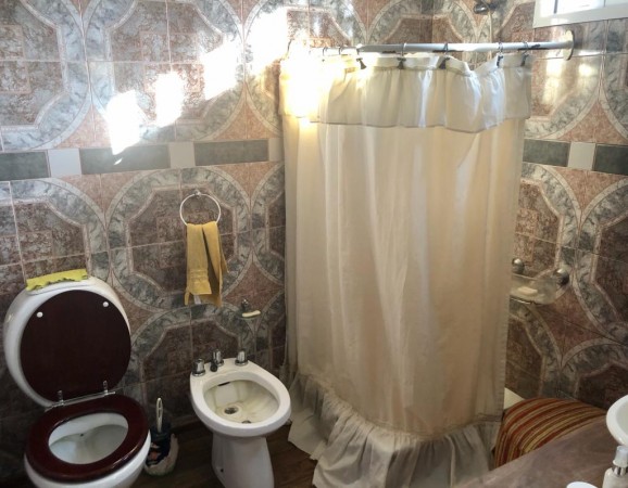 CASA DE 5 AMBIENTES EN SAN MIGUEL. 