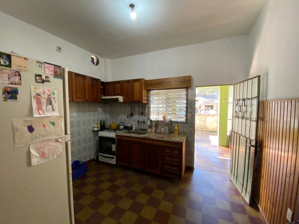 HERMOSA CASA 4 AMBIENTES EN VENTA - Jose C. Paz