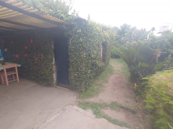 CASA EN VENTA CON LOCAL Y FONDO LIBRE CON DEPOSITO, TORTUGUITAS.