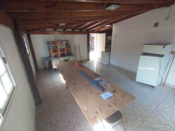 CASA CON LOTE