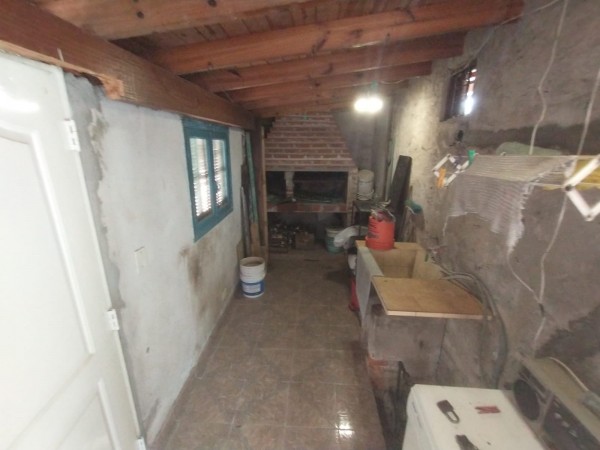 CASA CON LOTE