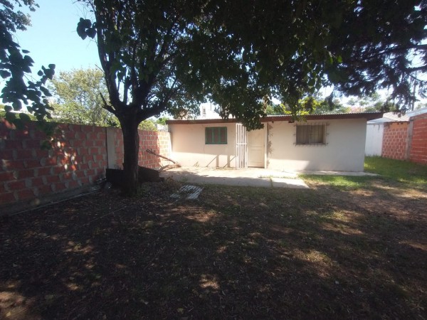 CASA CON LOTE