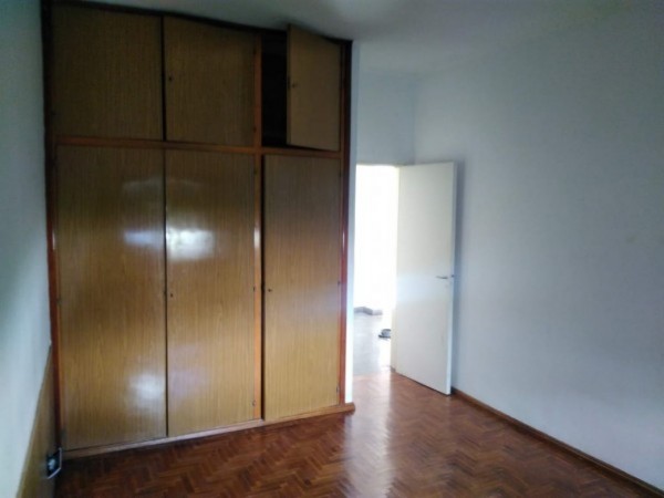 CASA 3 AMBIENTES EN VENTA - HURLINGHAM