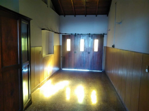 CASA 3 AMBIENTES EN VENTA - HURLINGHAM