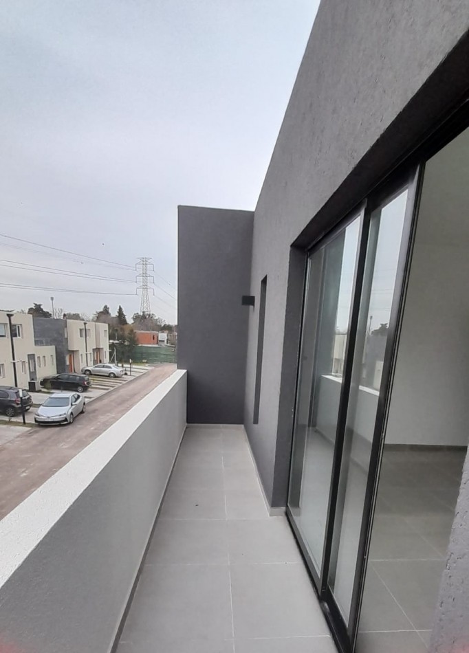 DUPLEX A LA VENTA 4 AMBIENTES A ESTRENAR EN PILAR - COMPLEJO SPRING PARK