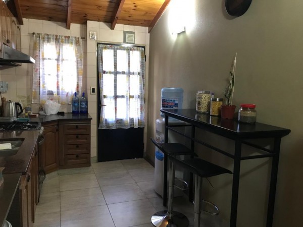 VENTA CASA 4 AMBIENTES - CENTRO DE DERQUI, PILAR - APTO CREDITO