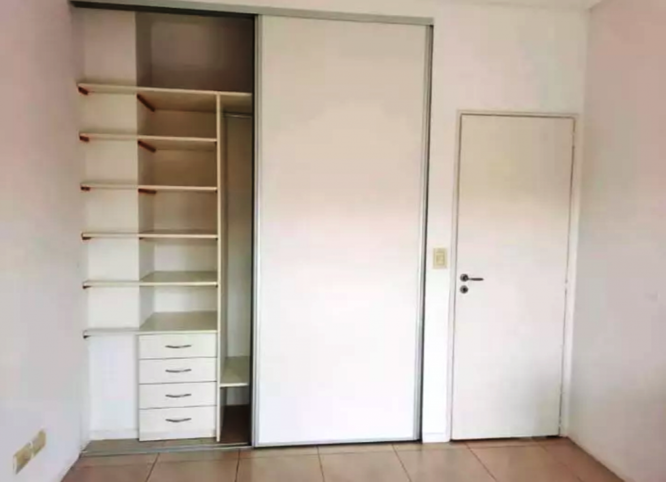 Venta Excelente Departamento 2 Ambientes En Pilar