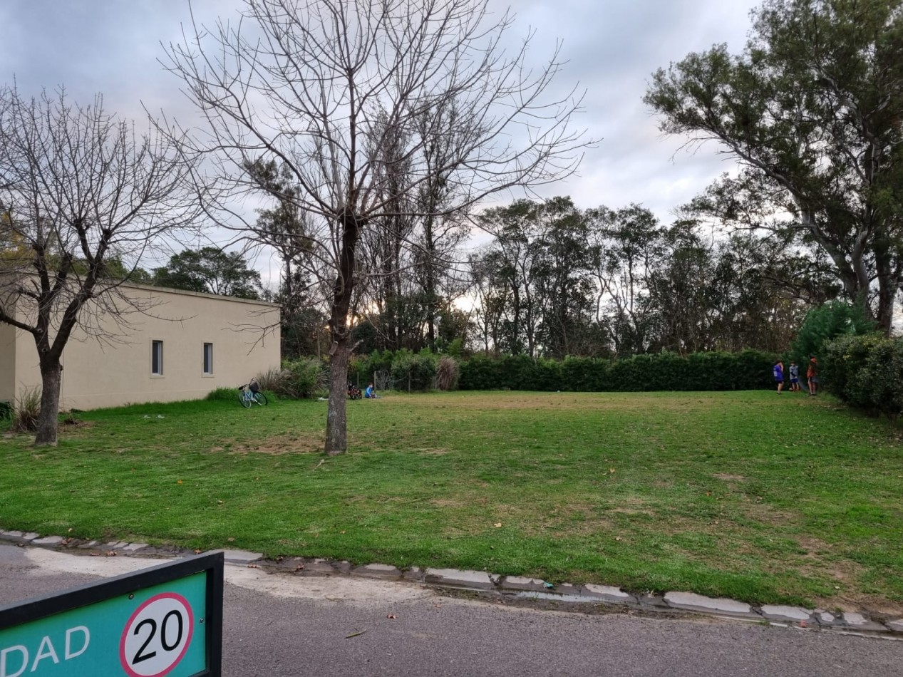 VENTA LOTE BARRIO LA CUESTA - CON ESCRITURA, MANZANARES PILAR