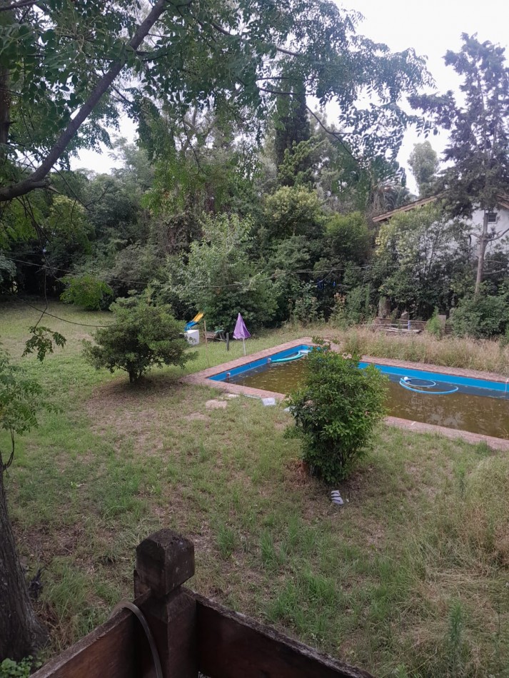 CASA QUINTA EN VENTA - 4 AMBIENTES - ING. MASCHWITZ ESCOBAR