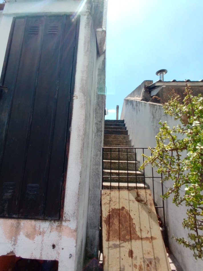 VENTA DE CASA 5 AMBIENTES EN JOSE C. PAZ