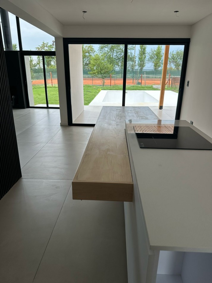 VENTA CASA LAGOON, 4 AMBIENTES - VILLA ROSA, PILAR