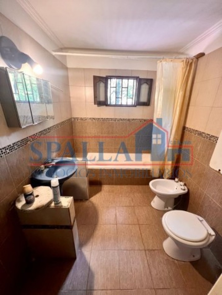 CASA QUINTA EN VENTA EN LOTE DE 3000 M2 - 6 AMBIENTES - ESCUCHA OFERTAS - PILAR A REFACCIONAR