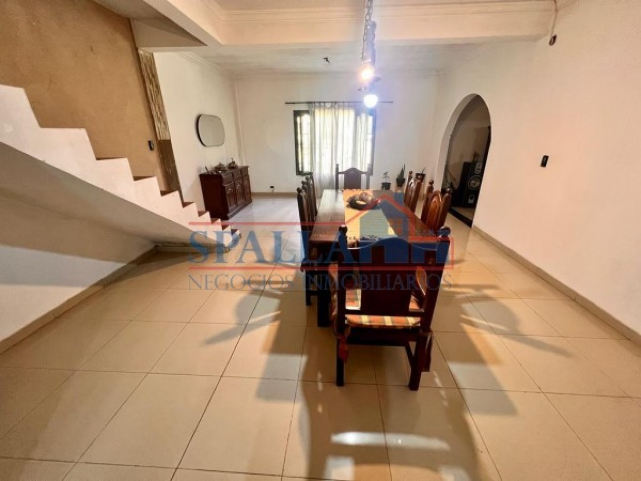 CASA QUINTA EN VENTA EN LOTE DE 3000 M2 - 6 AMBIENTES - ESCUCHA OFERTAS - PILAR A REFACCIONAR