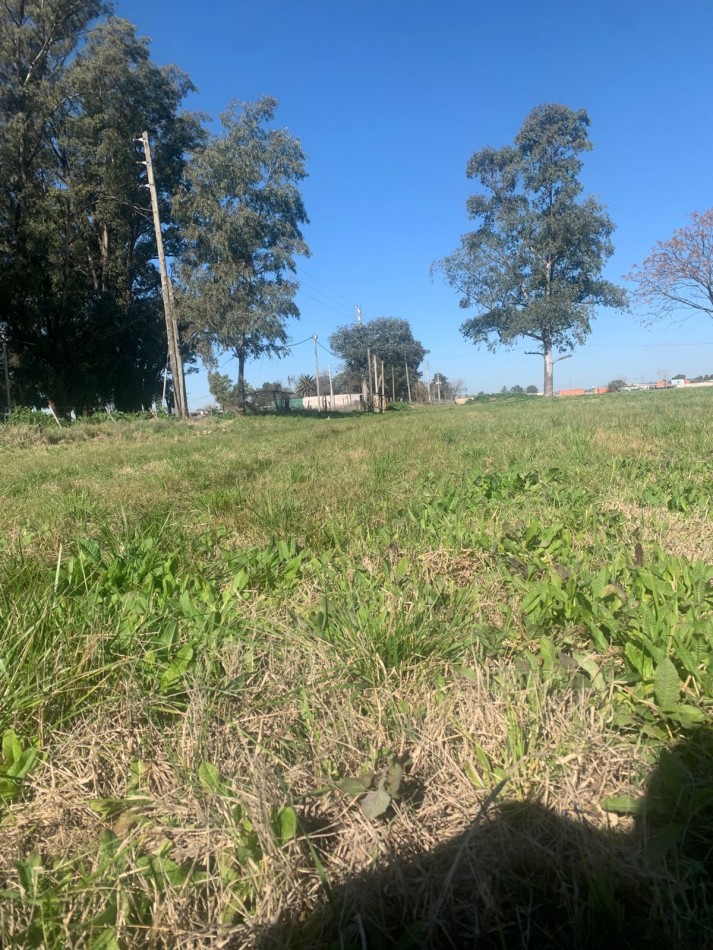 Lotes en Barrio La Pradera - Mariano Acosta - Partido de Merlo