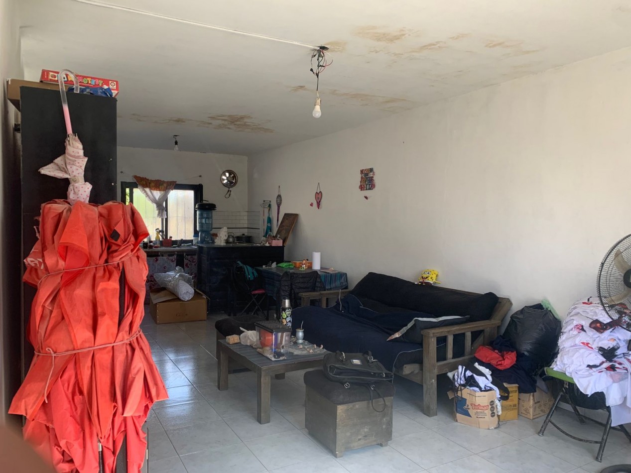 CASA TRES AMBIENTES EN VENTA EN JOSE C PAZ