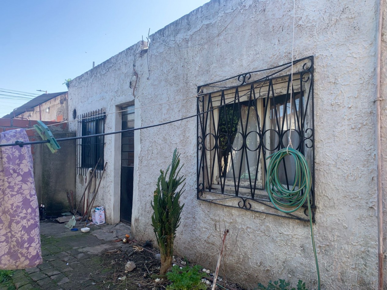 CASA TRES AMBIENTES EN VENTA EN JOSE C PAZ