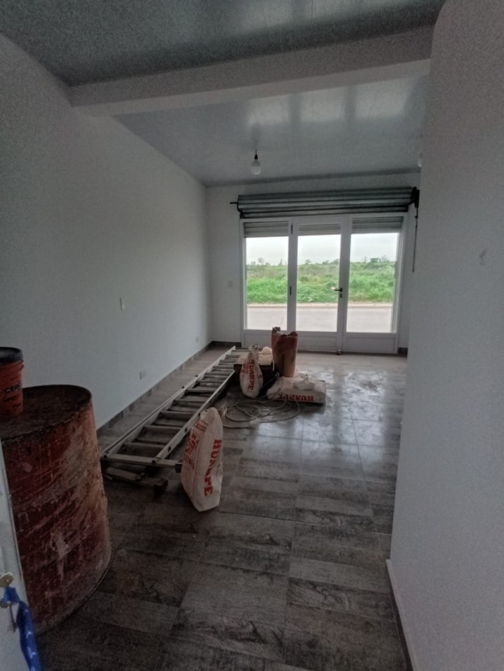 LOCALES EN ALQUILER sobre la calle Marchena, Jose C. Paz