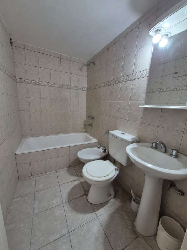 VENTA DUPLEX 4 AMBIENTES CON COCHERA PILAR CENTRO APTO CREDITO