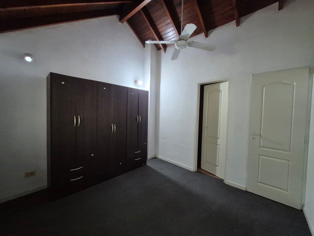 VENTA DUPLEX 4 AMBIENTES CON COCHERA PILAR CENTRO APTO CREDITO