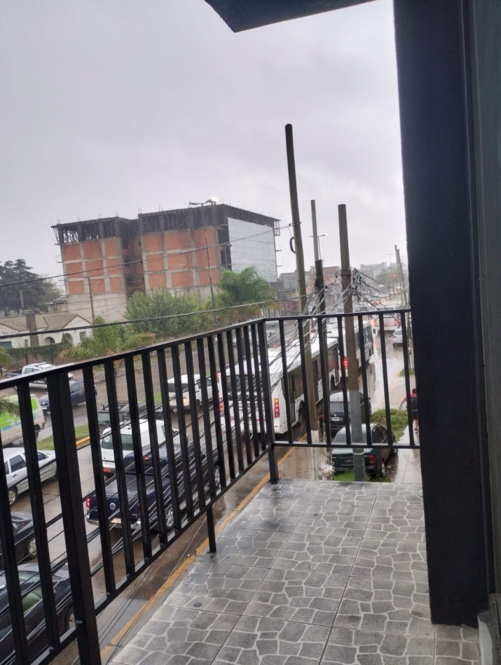 LOCAL COMERCIAL EN PLANTA ALTA EN ZONA CENTRICA DE JOSE C. PAZ