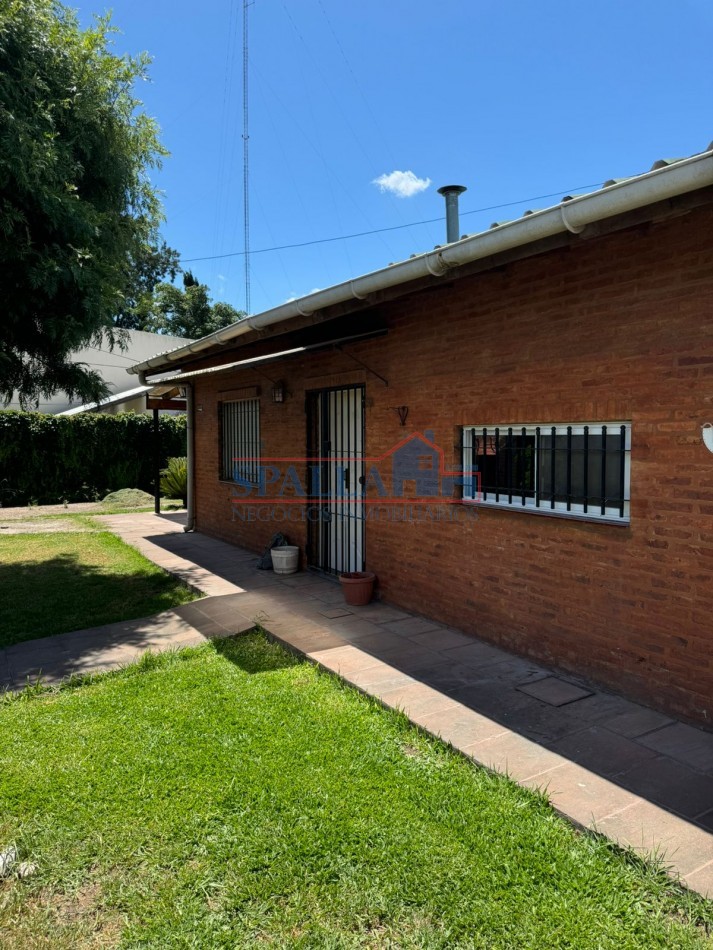 VENTA CASA 4 AMBIENTES SOBRE 2 LOTES DE TERRENO, TORTUGUITAS 