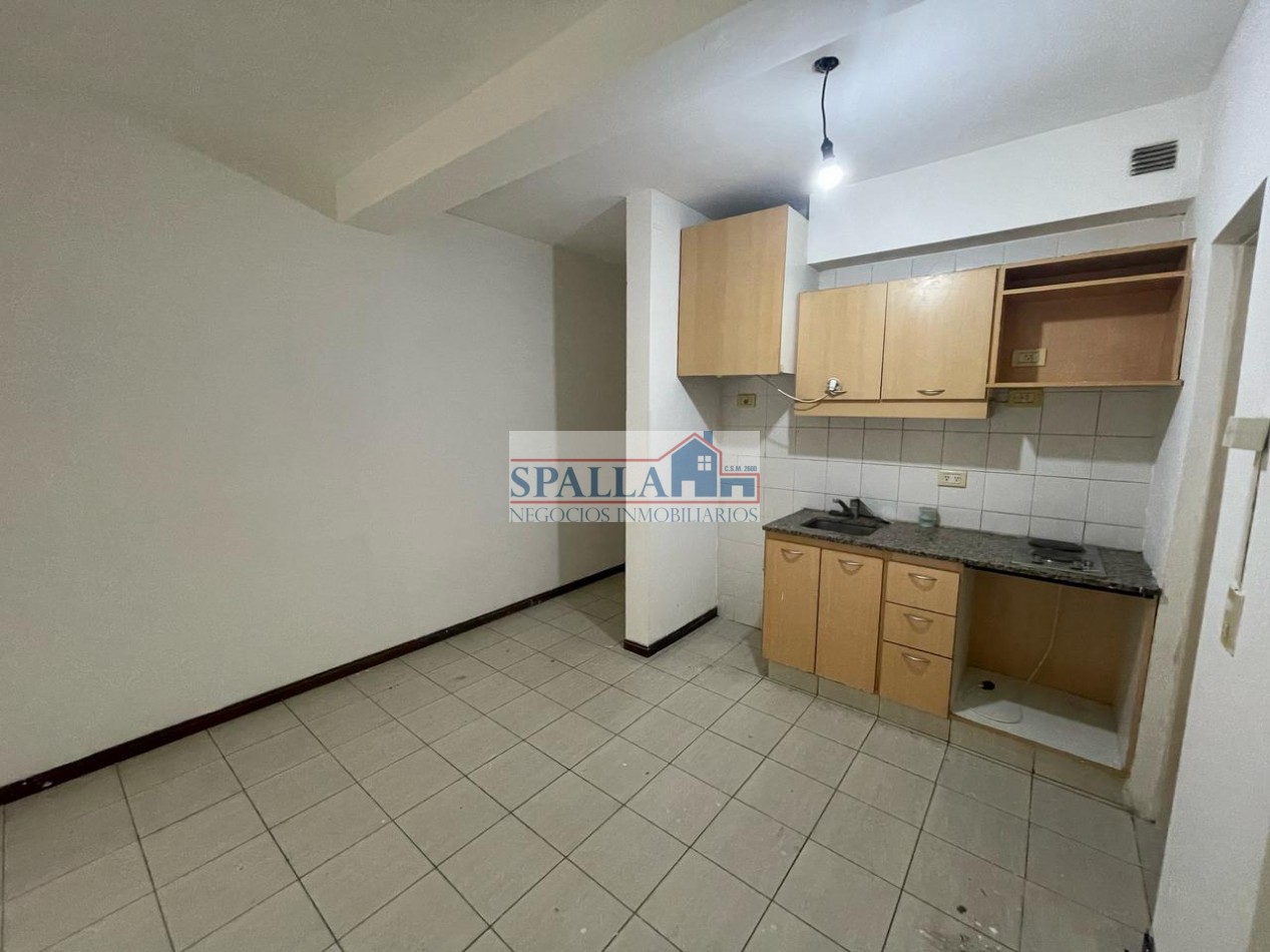 ALQUILER MONOAMBIENTE GRANDE PILAR CENTRO CON PATIO Y PILETA
