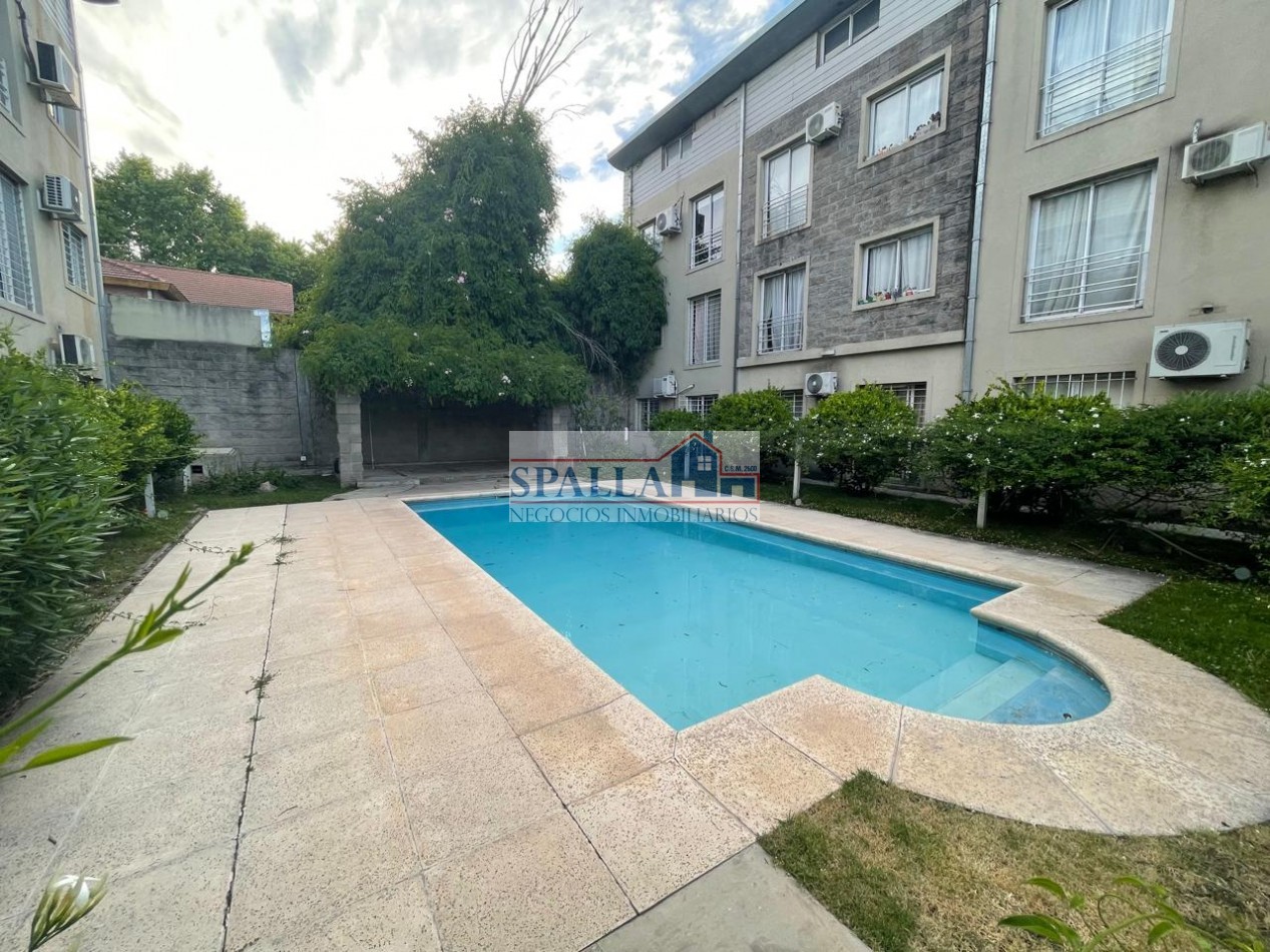 ALQUILER MONOAMBIENTE GRANDE PILAR CENTRO CON PATIO Y PILETA