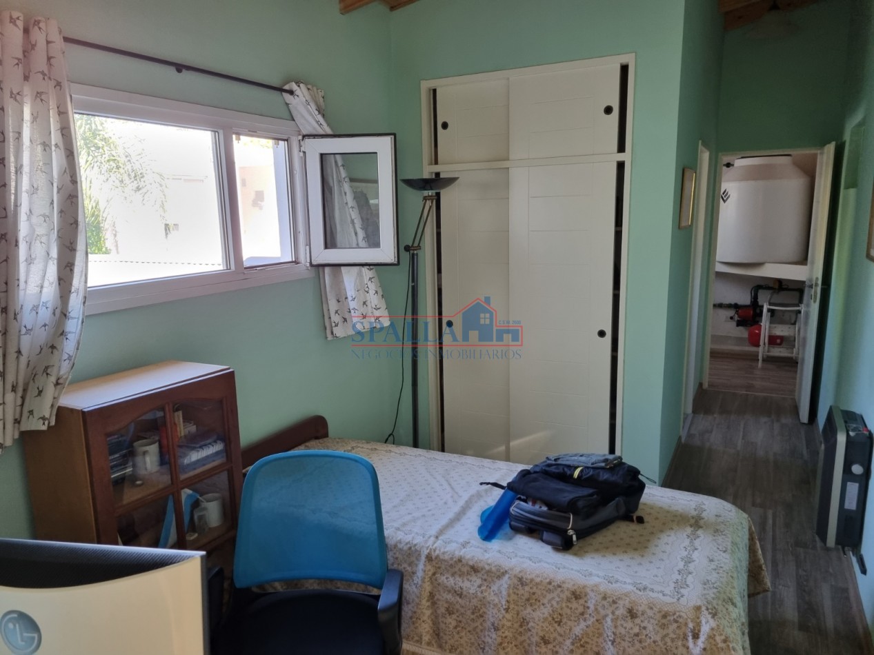 Casa 4 Ambientes con Piscina, 3 Suites y Garage Excelente Ubicacion en Pilar