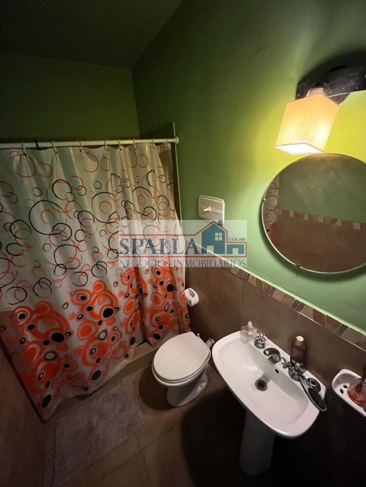 VENTA CASA 4 AMBIENTES CON QUINCHO Y PILETA EN MUÑIZ - APTO CREDITO