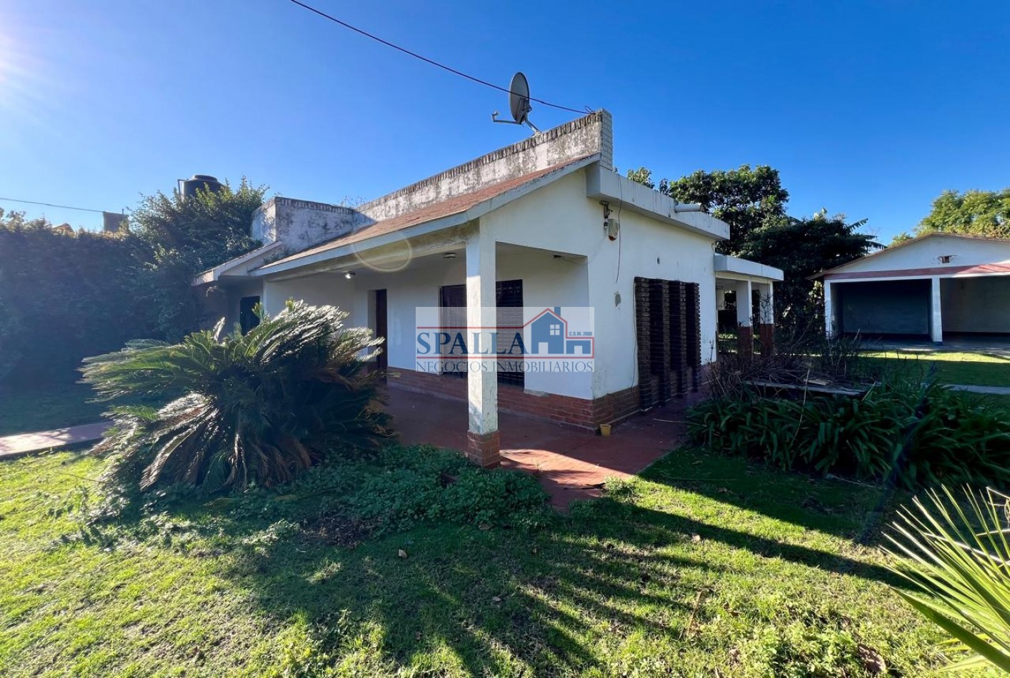 CASA EN VENTA - 4 AMBIENTES CON GALERIA - JOSE C. PAZ - APTO CREDITO