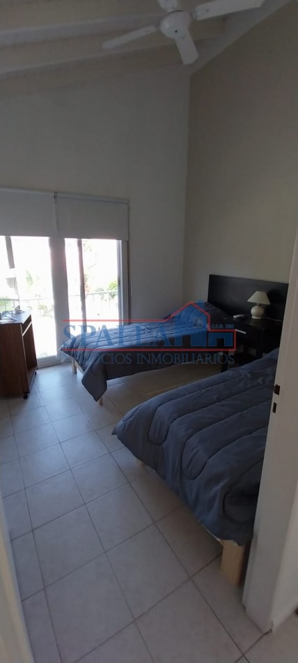 VENTA CASA 4 AMBIENTES BARRIO CERRADO LA CANDELA PILAR, CON PILETA 