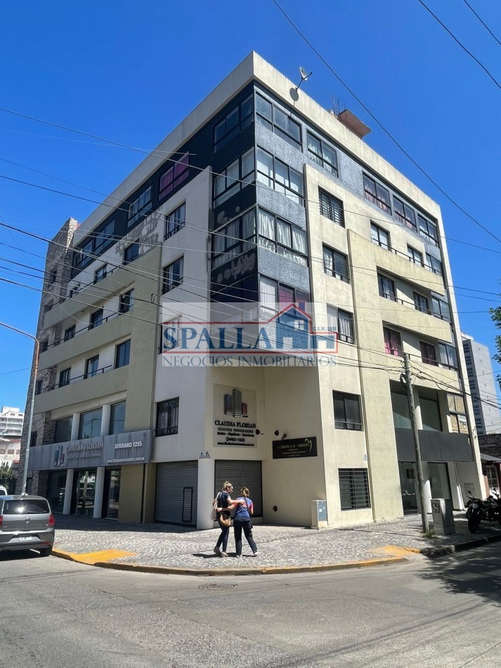 VENTA DEPARTAMENTO DOS AMBIENTES EN SAN MIGUEL CENTRO CON RENTA - APTO PROFESIONAL Y RESIDENCIAL