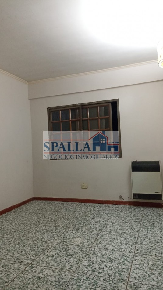 VENTA CASA 4 AMBIENTES EN VILLA ASTOLFI A 200 MTS DE LA ESTACION - APTO CREDITO