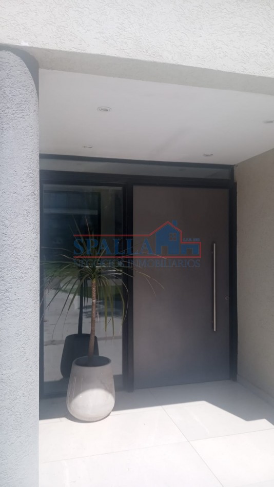 VENTA CASA 4 AMBIENTES EN BARRIO CERRADO LAGOON PILAR