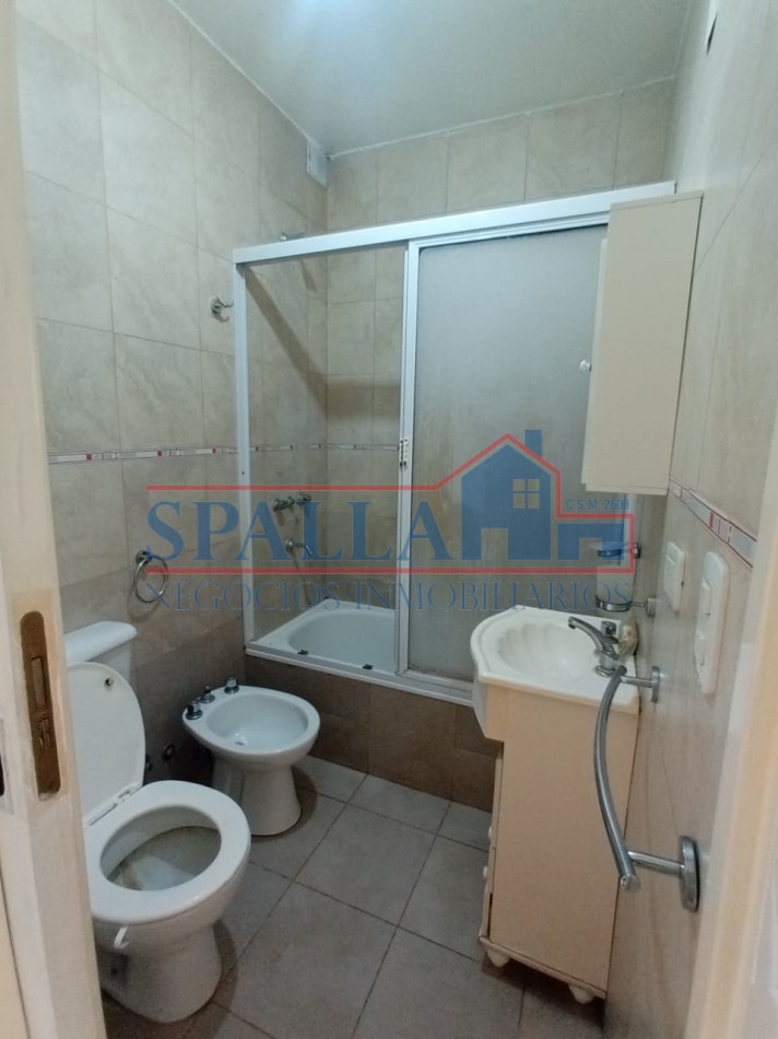 ALQUILER DE  DEPARTAMENTO DOS AMBIENTES CON COCHERA CUBIERTA , EXCELENTE UBICACION EN SAN MIGUEL