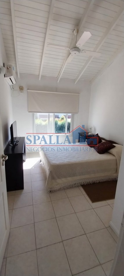 VENTA CASA 4 AMBIENTES BARRIO CERRADO LA CANDELA PILAR, CON PILETA 