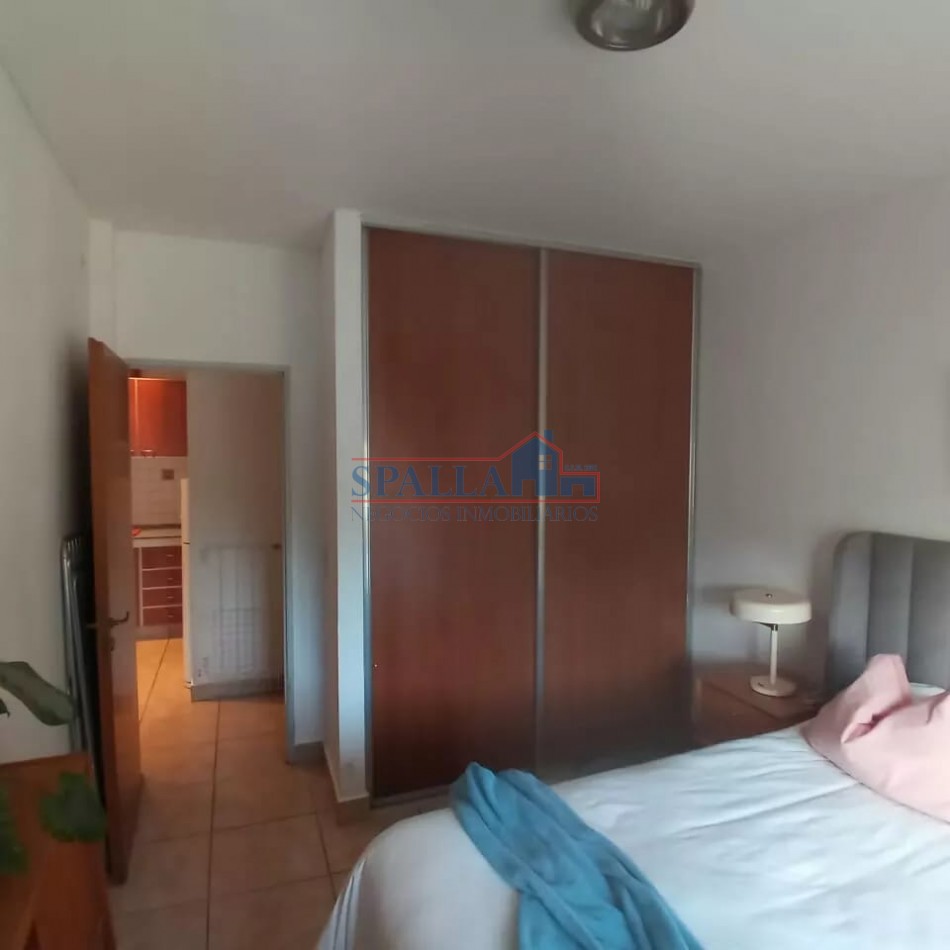 VENTA DEPARTAMENTO DOS AMBIENTES AL FRENTE PLANTA BAJA PILAR CENTRO 