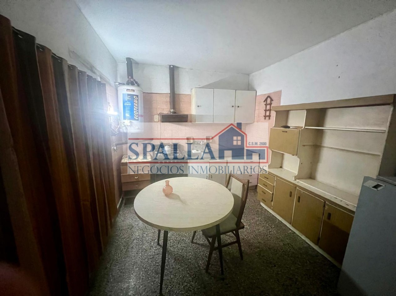 VENTA DE 2 CASAS EN BLOQUE 7 AMBIENTES JOSE C PAZ