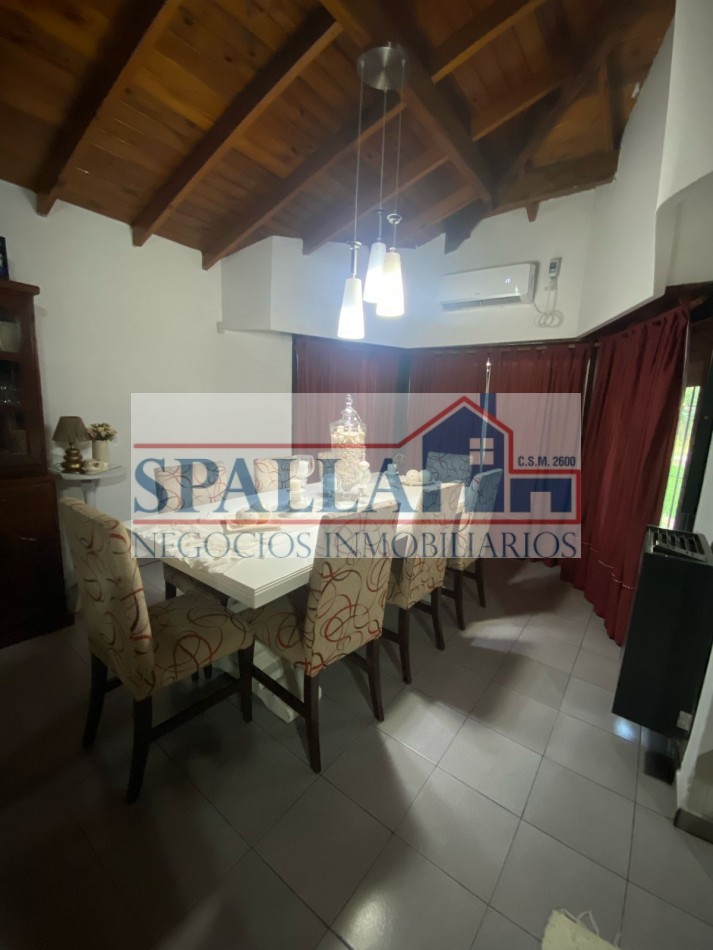 CASA TIPO CHALET EN VENTA - 5 AMBIENTES EN JOSE C. PAZ