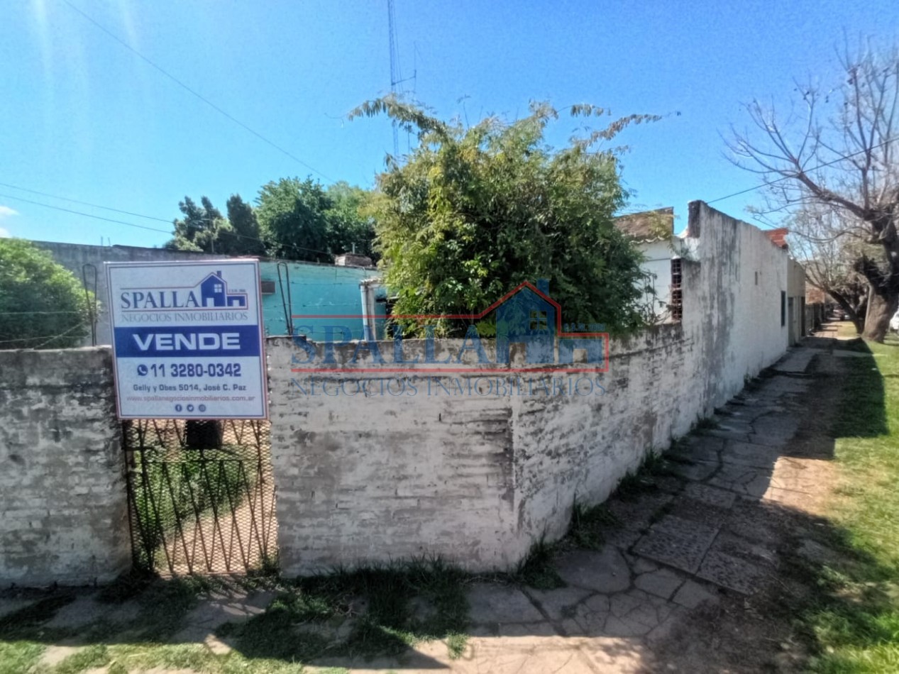 CASA 4 AMBIENTES EN VENTA- ESQUINA ESTRATEGICA Y ZONA MUY TRANSITADA, GRAND BOURG.