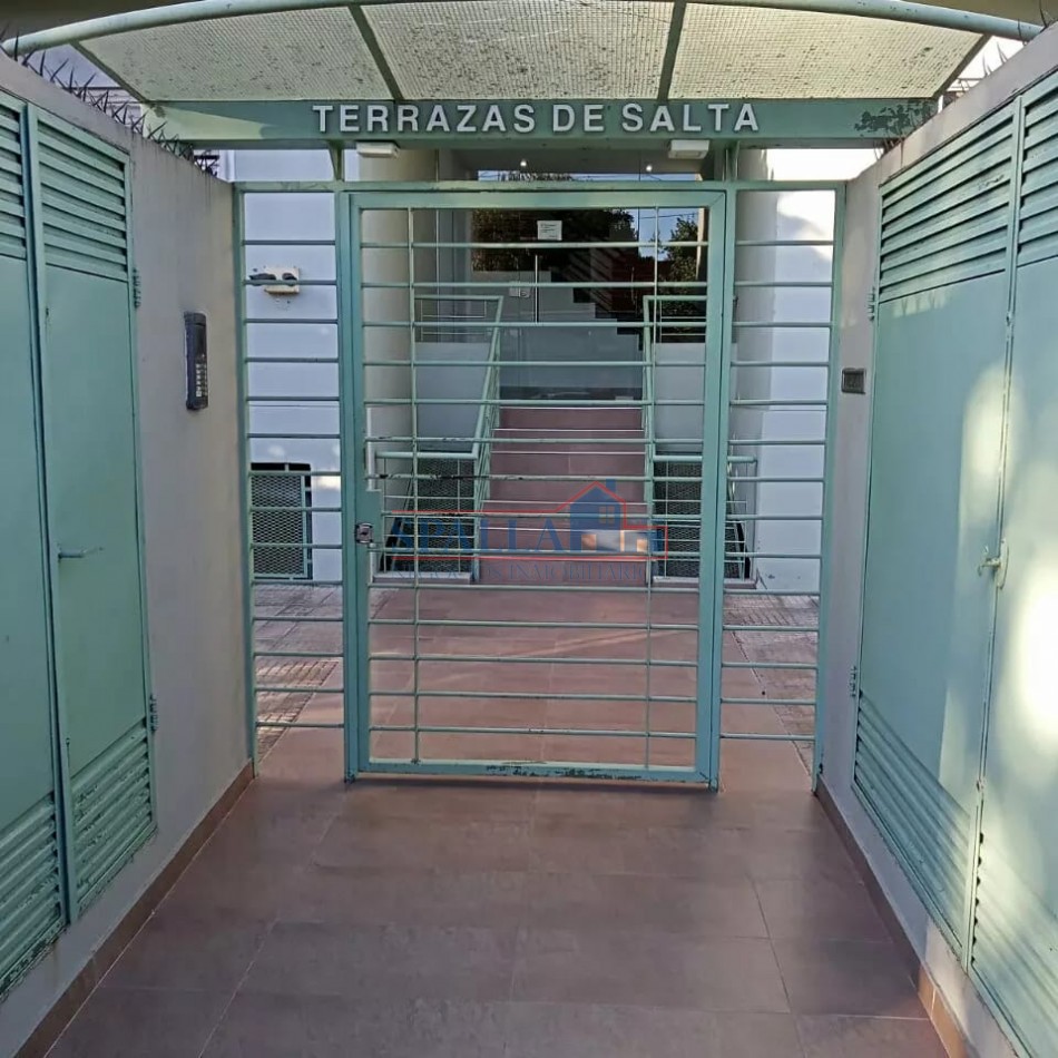 VENTA DEPARTAMENTO DOS AMBIENTES AL FRENTE PLANTA BAJA PILAR CENTRO 