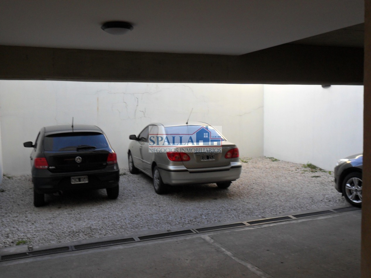 VENTA COCHERA DESCUBIERTA DE 16 M2 EN SAN ISIDRO