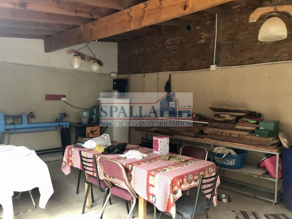 MAGNIFICA CASA 5 AMBIENTES EN VENTA - Jose C. Paz