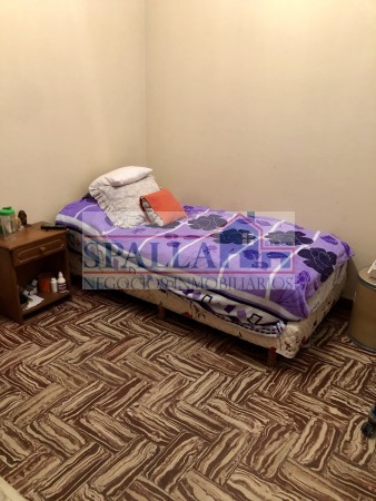 CASA CON LOCAL EN VENTA A 600 MTS DE RUTA 197 - Jose C. Paz