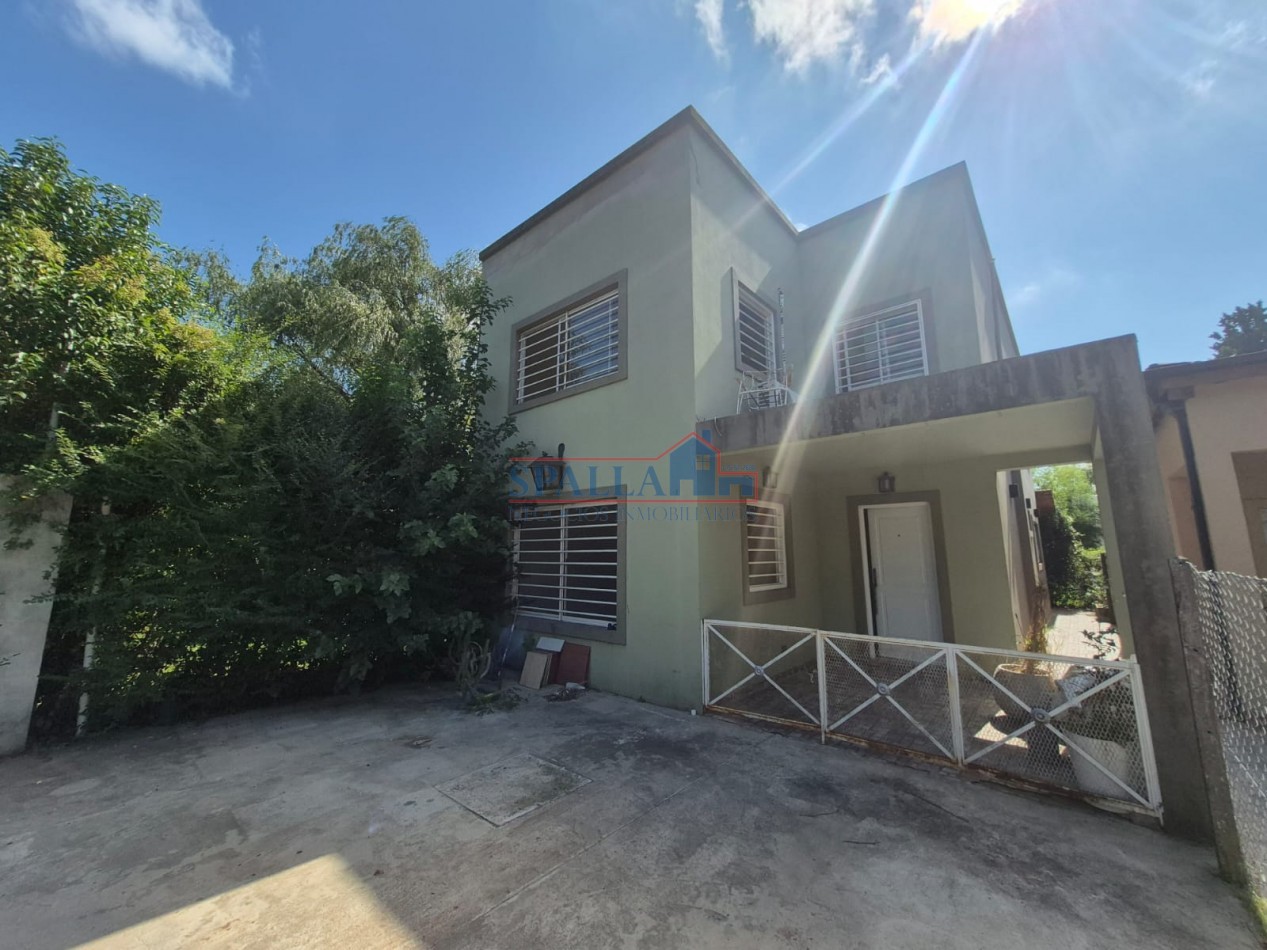 ALQUILER CASA 4 AMBIENTES CON PILETA EN BARRIO PELLEGRINI 3 EN PILAR SIN EXPENSAS