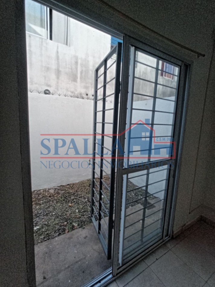 ALQUILER DE  DEPARTAMENTO DOS AMBIENTES CON COCHERA CUBIERTA , EXCELENTE UBICACION EN SAN MIGUEL