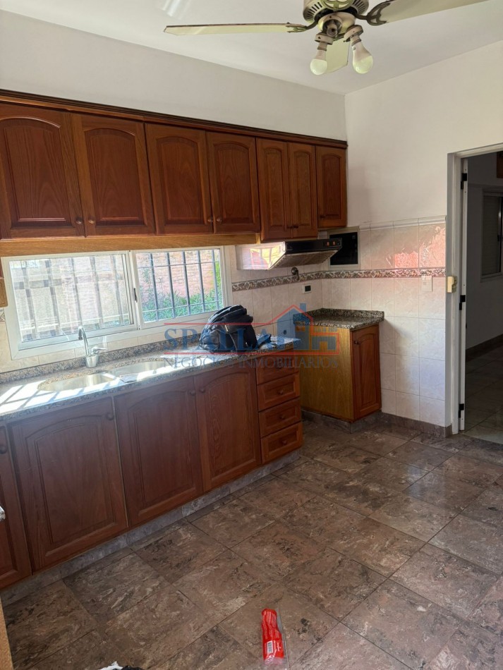 VENTA CASA 4 AMBIENTES SOBRE 2 LOTES DE TERRENO, TORTUGUITAS 