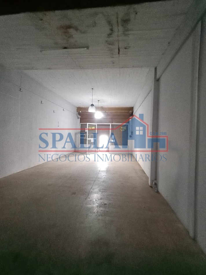LOCAL COMERCIAL EN ALQUILER AV. CROACIA JOSE C. PAZ - ZONA COMERCIAL